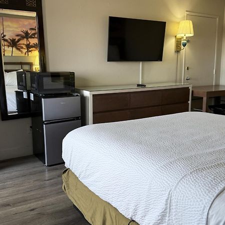 Days Inn By Wyndham Ontario Airport Eksteriør billede