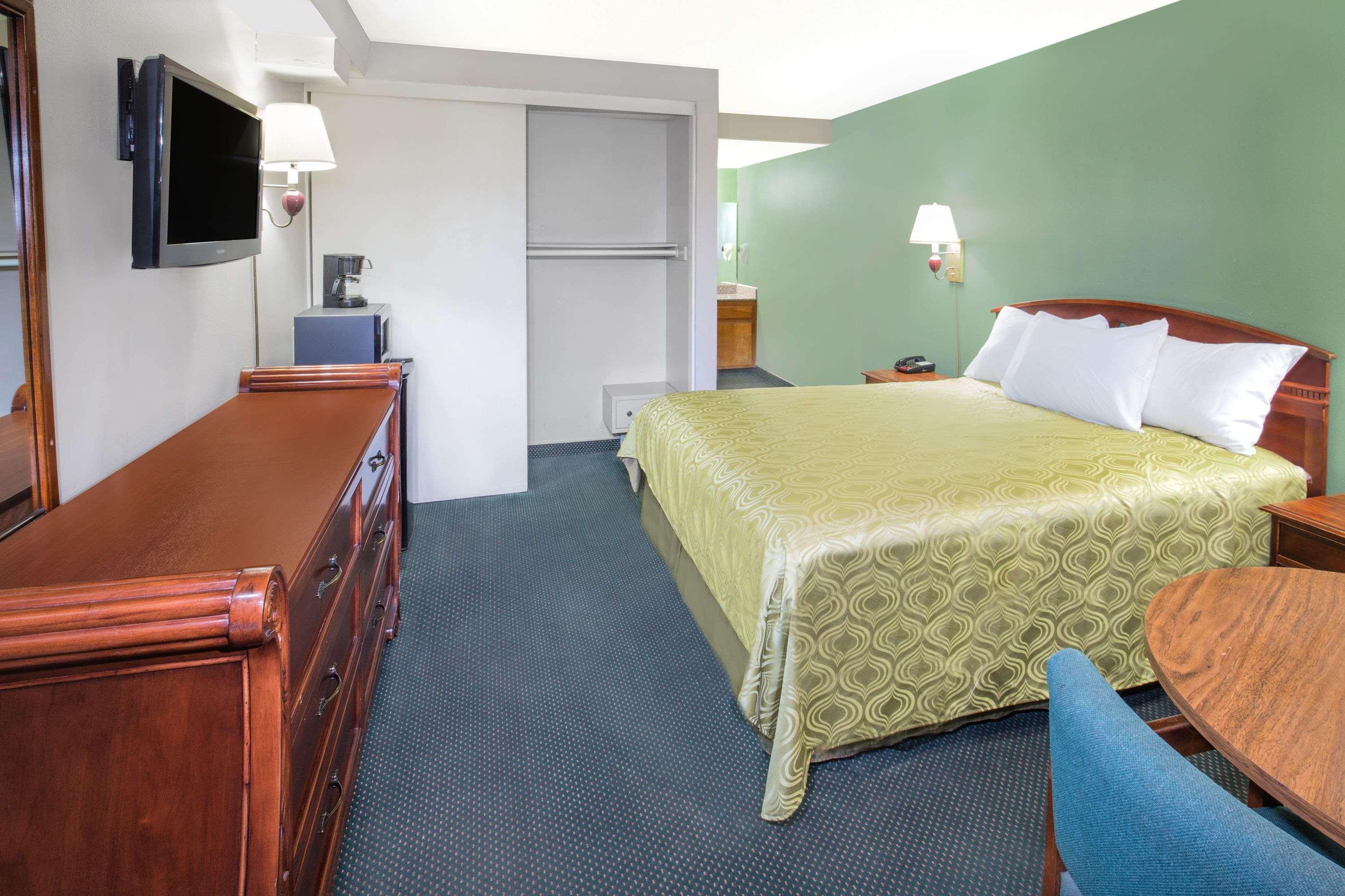 Days Inn By Wyndham Ontario Airport Eksteriør billede