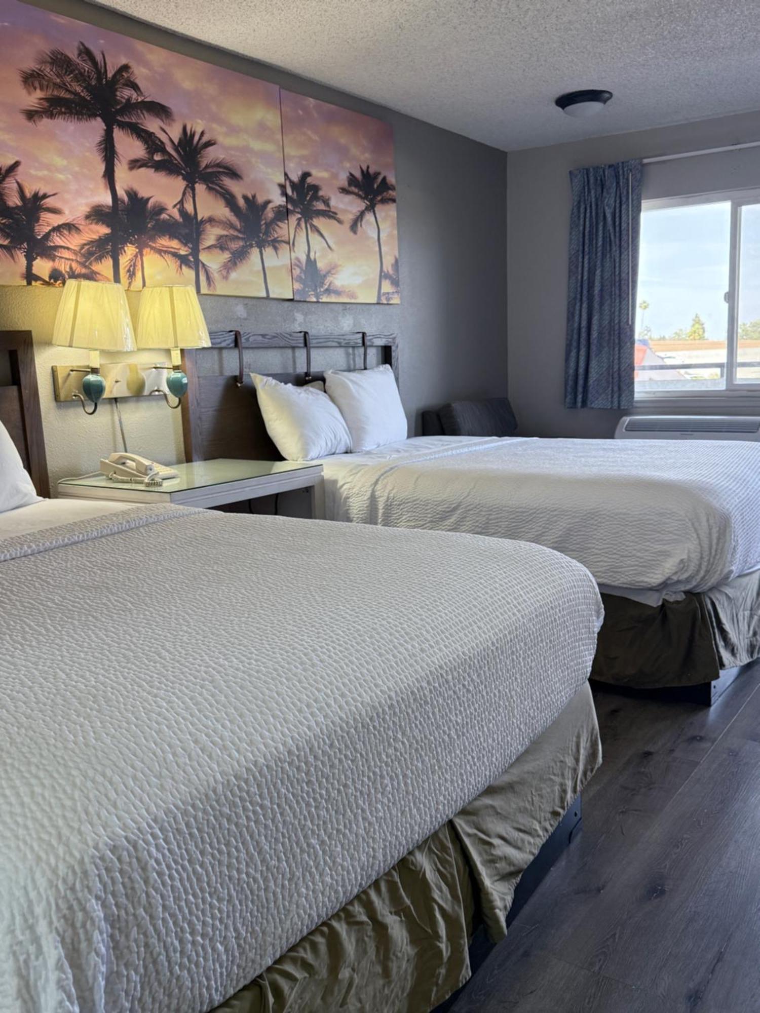 Days Inn By Wyndham Ontario Airport Eksteriør billede